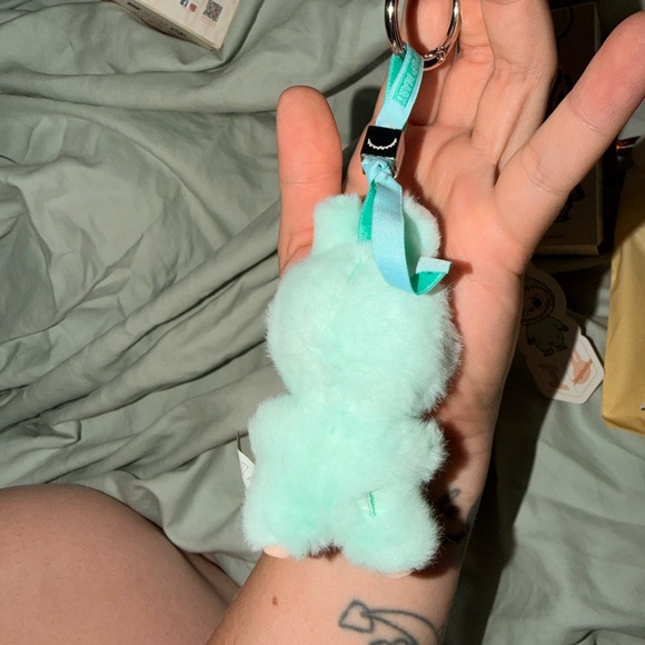 PopMart Pin For Love Letter - I - Picture 9 of 13